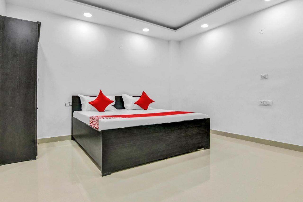 Flagship Hotel Secret Mirage Near Rithala Metro Station Nueva Delhi Exterior foto