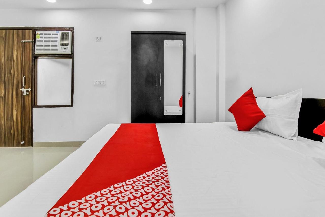 Flagship Hotel Secret Mirage Near Rithala Metro Station Nueva Delhi Exterior foto