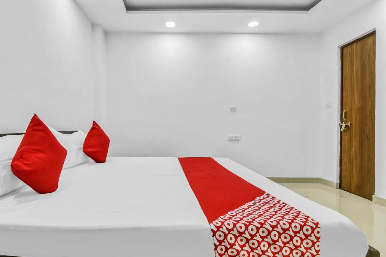 Flagship Hotel Secret Mirage Near Rithala Metro Station Nueva Delhi Exterior foto