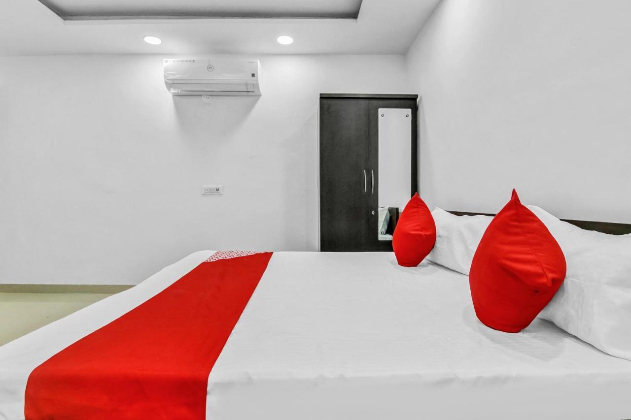 Flagship Hotel Secret Mirage Near Rithala Metro Station Nueva Delhi Exterior foto