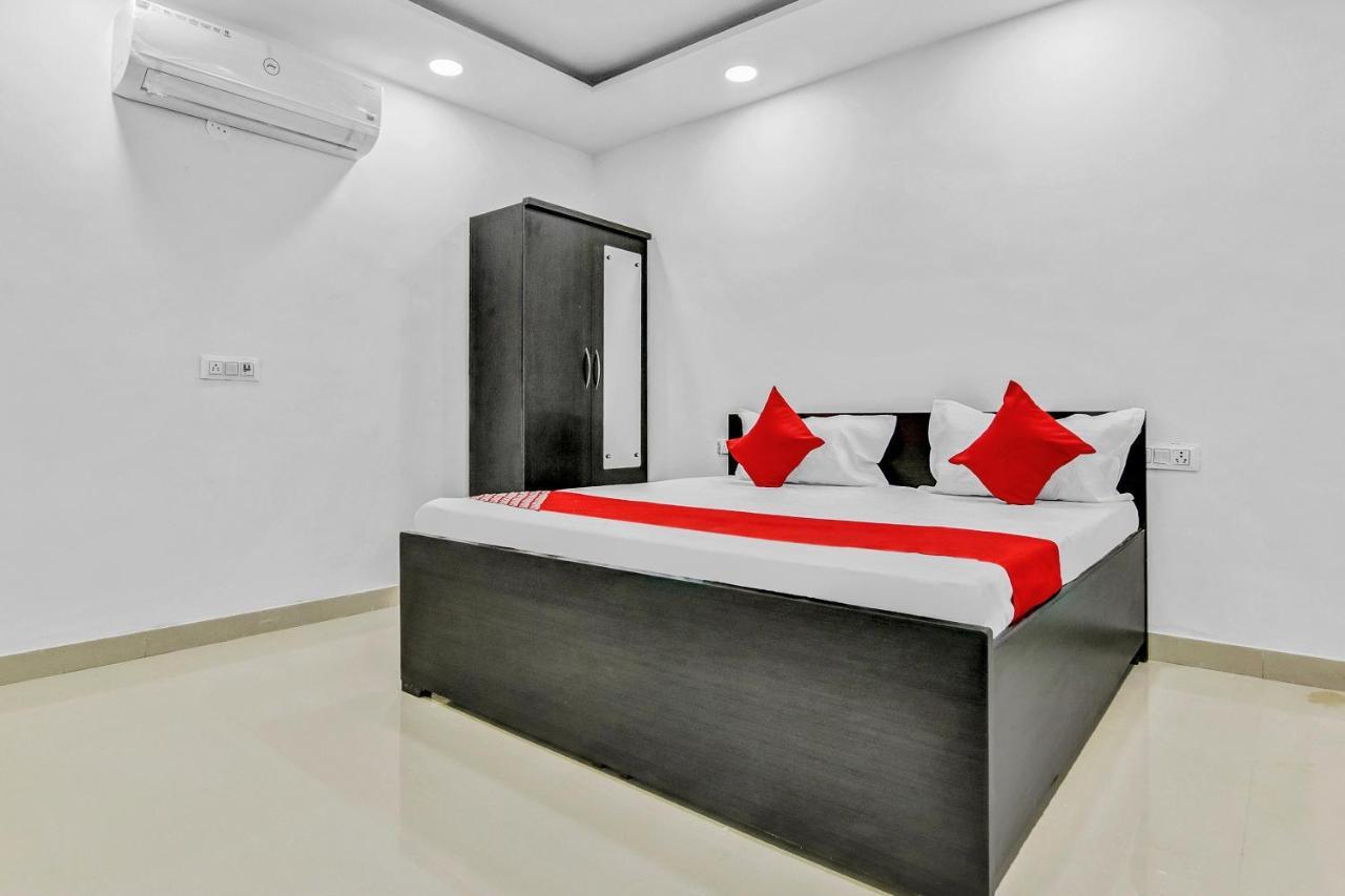 Flagship Hotel Secret Mirage Near Rithala Metro Station Nueva Delhi Exterior foto