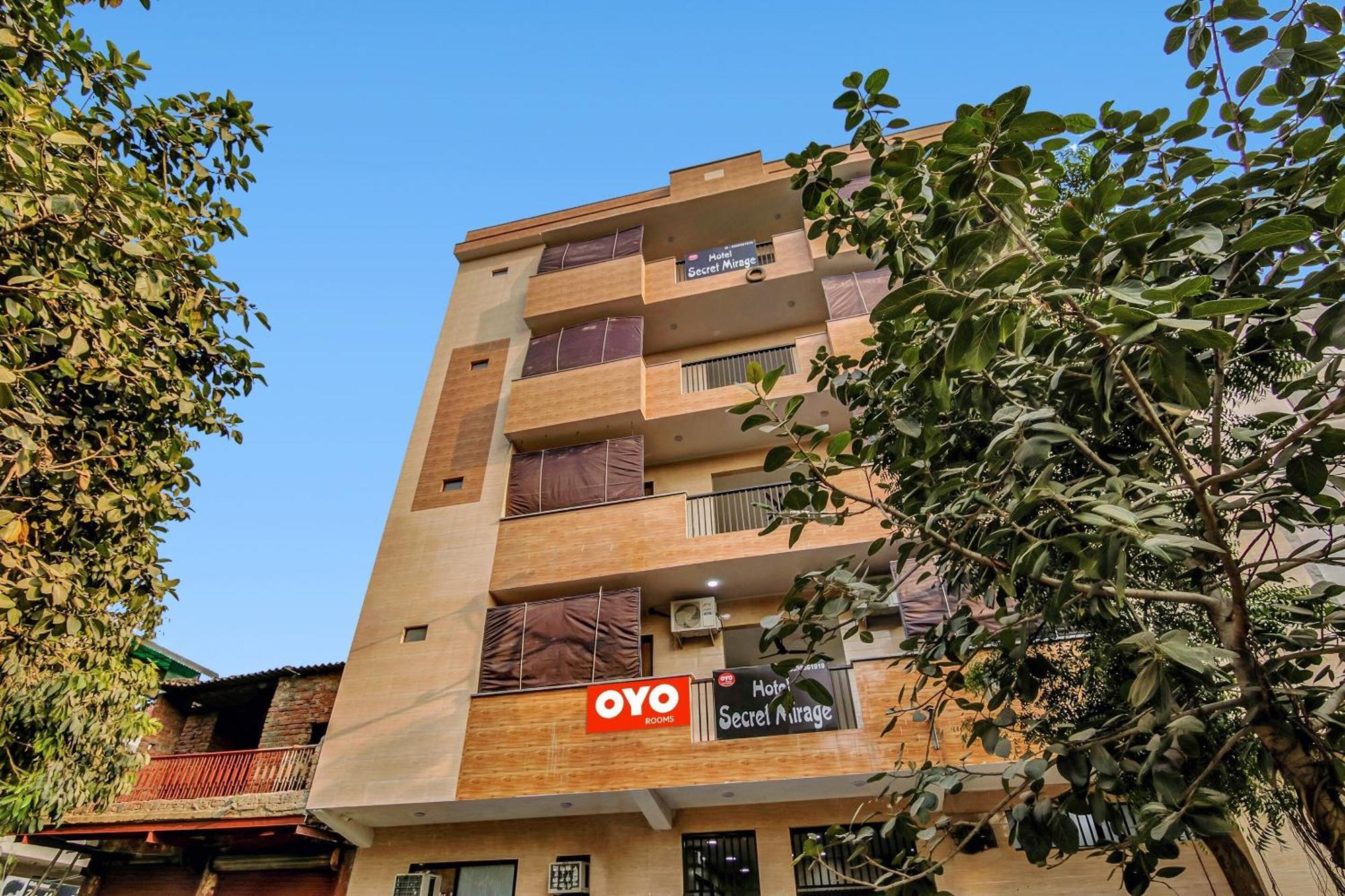 Flagship Hotel Secret Mirage Near Rithala Metro Station Nueva Delhi Exterior foto
